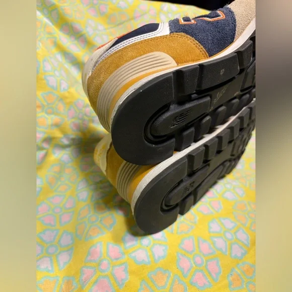 New Balance 574 Rugged Suede Mens 8, Wmns 9.5 Tan, Yellow,Orang and Navy - Picture 6 of 8